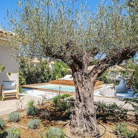 Luxurious New Pool Golf St Tropez Willa
