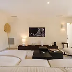 Luxurious New Pool Golf St Tropez ヴィラ *