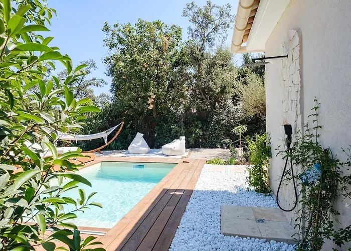 Luxurious New Pool Golf St Tropez فيلة *